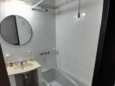 Casa 3 ambientes con 2 baños