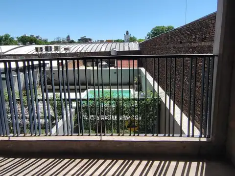 MONOAMBIENTE A LA VENTA CON BALCON  Y PILETA EN ROSARIO