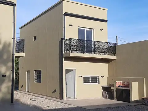 DUPLEX TRES AMBIENTES