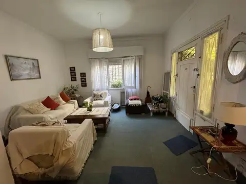 Casa de 3 dormitorios + Casa pequeña al fondo