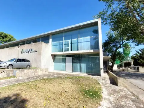 Local - Alquiler - Villa Gesell - Boulevard -UNICO