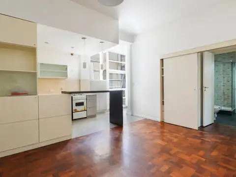 Depto Tipo Casa en Venta en Caballito, USD 140.000