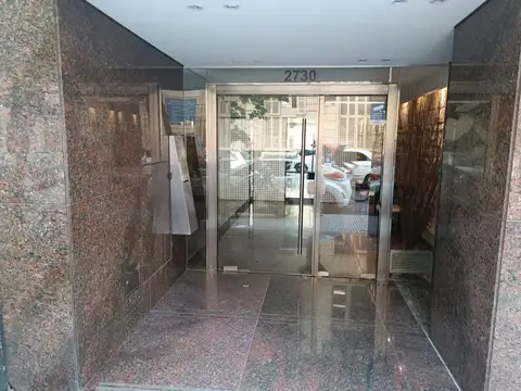 Recoleta: piso exclusivo con balcón al frente