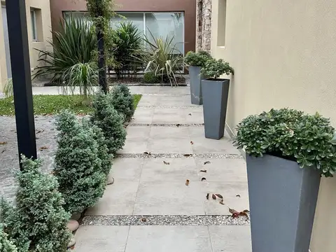 Casa en Alquiler de 3 dormitorios