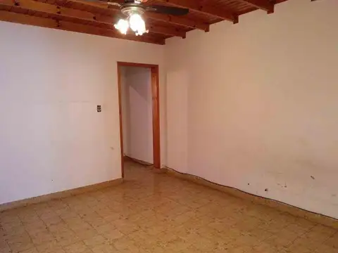 CALCAGNEO 2961. Entre San martin y Diagonal suarez