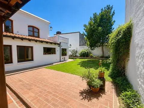 Casa estilo colonial casco histórico en venta y alquiler - san isidro