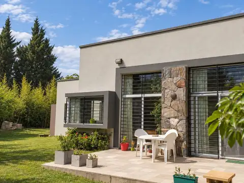 Casa Minimalista + Depto en Venta Merlo San Luis