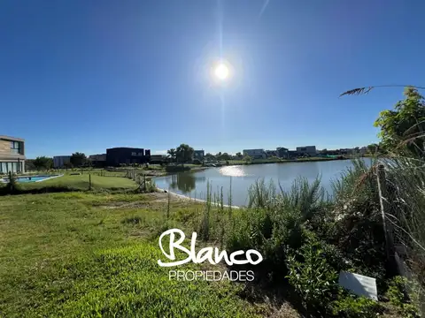Terreno en Venta de 843,0 m2