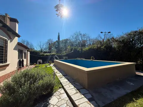 Casa en Venta en Los Robles del Monarca, USD 130.000