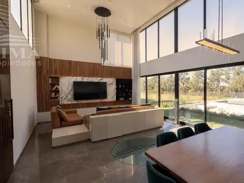 Casa en Venta en Funes, USD 720.000