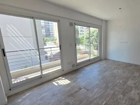 Departamento en Alquiler en Flores Norte, $ 600.000