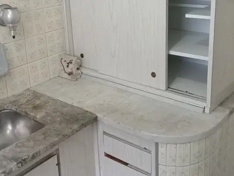 Tomás A. Le Breton 4900, Piso 1