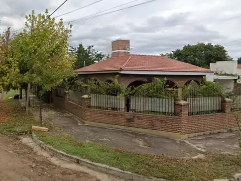 2 CASAS | CASA CHALET 3 AMB AMPLIOS  y CASA 2 AMB | COCHERAS