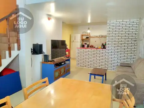 Casa 4 ambientes con 2 baños