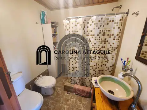 Casa 6 ambientes con 5 baños