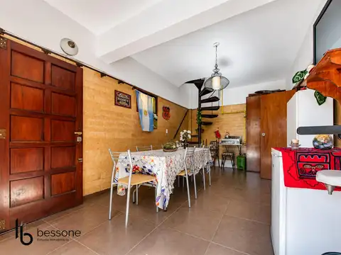 Casa en Venta con 1 cochera