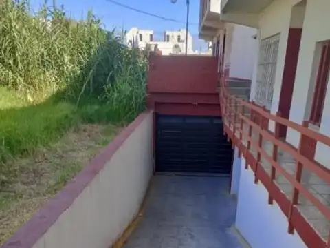 Thames e/ Avenida Mario Bravo y Guernica