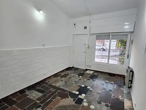 Depto Tipo Casa en Alquiler de 1 dormitorio