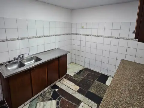 Depto Tipo Casa 2 ambientes con 1 baño