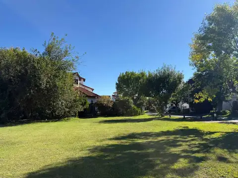 OPORTUNIDAD REAL Lote en ARANJUEZ COUNTRY CLUB!