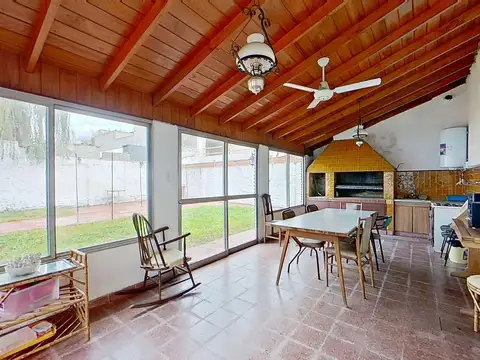 Casa lote propio con doble vivienda,jardín quincho