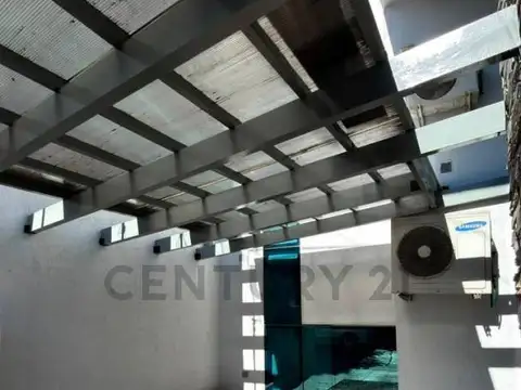 Oficina en Venta con 1 cochera