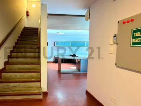 OPORTUNIDAD EDIFICIO de OFICINAS en Zona TRIBUNALES