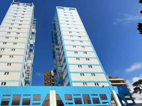 CAFI III 4° D TORRE B CON COCHERA DESCUBIERTA