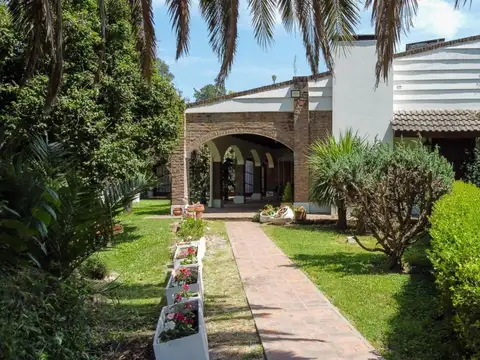 Venta casa quinta con salón de eventos en Gral Rodriguez