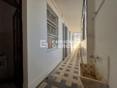 Depto Tipo Casa en Alquiler de 3 ambientes