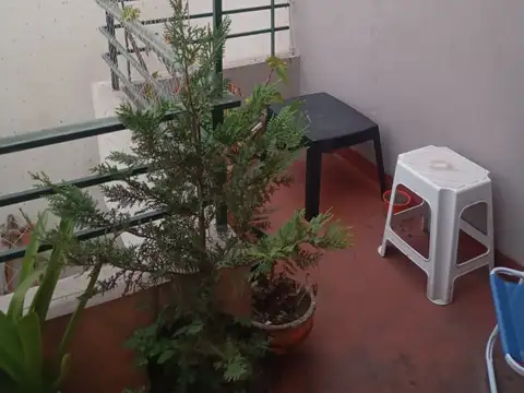 Depto Tipo Casa en Venta de 2 ambientes