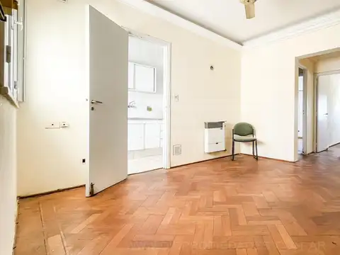 Tucuman  al 3400, entre Bermúdez y J. ingenieros