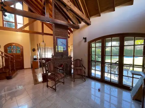 Casa en Venta en Loma Verde, USD 189.000