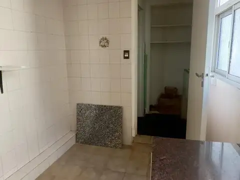 3 AMBIENTES EN PARQUE CENTENARIO