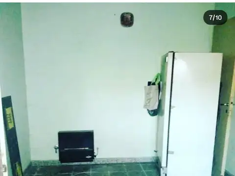 CASA 3 AMB  SOLIDA A REFACCIONAR  OPORTUNIDAD 