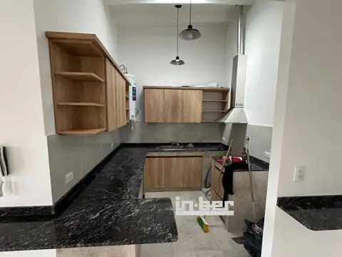 Depto Tipo Casa en Alquiler en Sourigues, $ 700.000