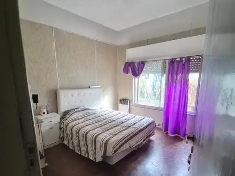 Depto Tipo Casa en Venta 50 años