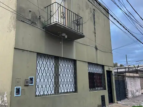 Almirante Betbeder 2200