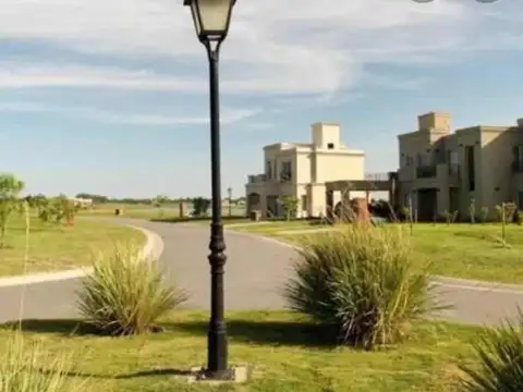 Casa  en Venta en Santa Elisa, Pilar del Este, Pilar