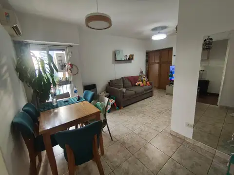Venta - Departamento - 2 Amb - Apto Credito - Permuta - Flores Norte