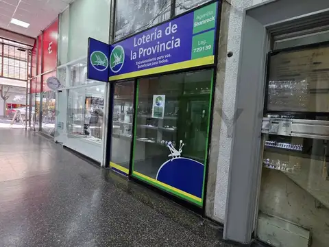 Local en venta en La Plata centro calle 8 con renta activa