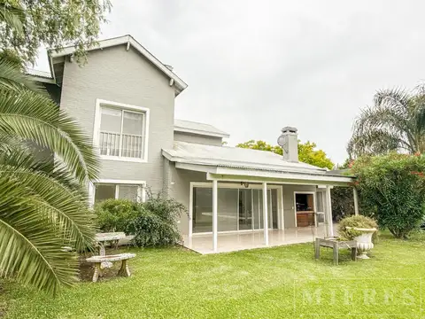 Casa en venta en El Mirasol