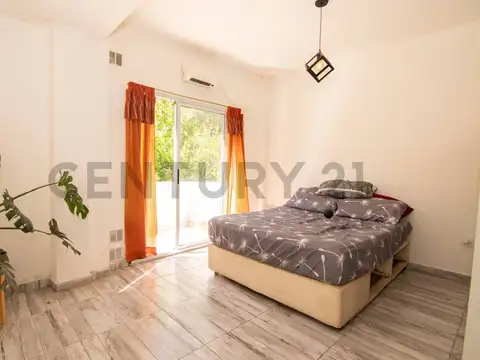 VENTA Monoambiente amplio y luminoso con balcón al frente – Liniers - Se acepta permuta