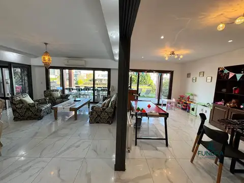 Casa en Venta al Oeste