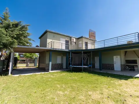 VENTA CASA DE 3 DORMITORIOS PUNTA CHACRA