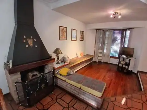 Casa 4 ambientes con 3 baños