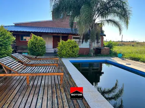 Casa en Venta con 1 cochera