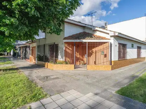 CASA 3 AMBIENTES VENTA LOMAS DE ZAMORA CON GARAGE
