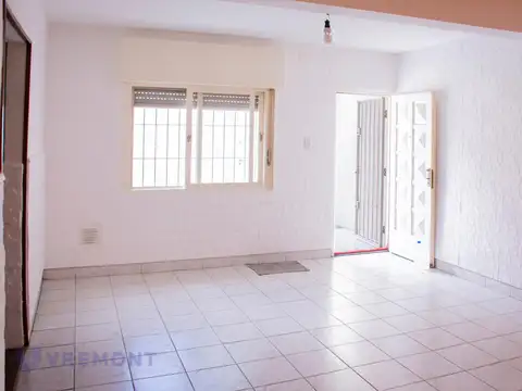 PH 3 amb en Ramos Mejia con DOS patios y parrilla