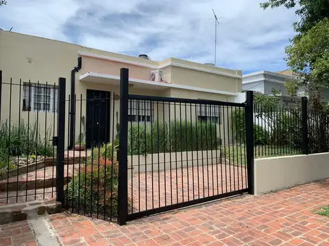 Casa en Venta en Villa Ballester, USD 140.000